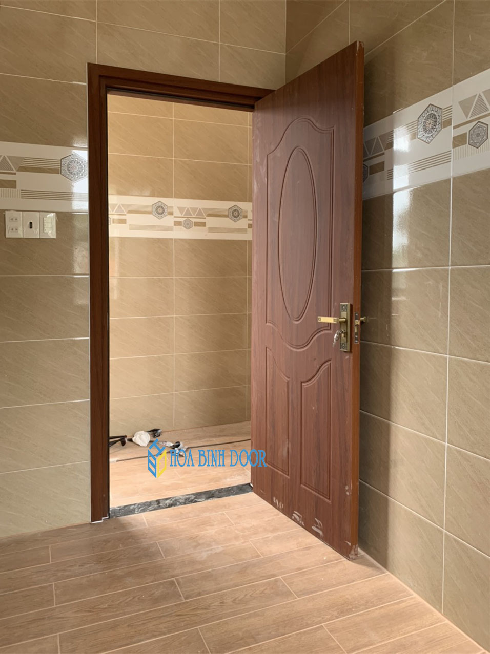 Cửa Nhựa Composite Tại Ninh Thuận | Cửa Nhựa Siêu Chịu Nước Giá Rẻ