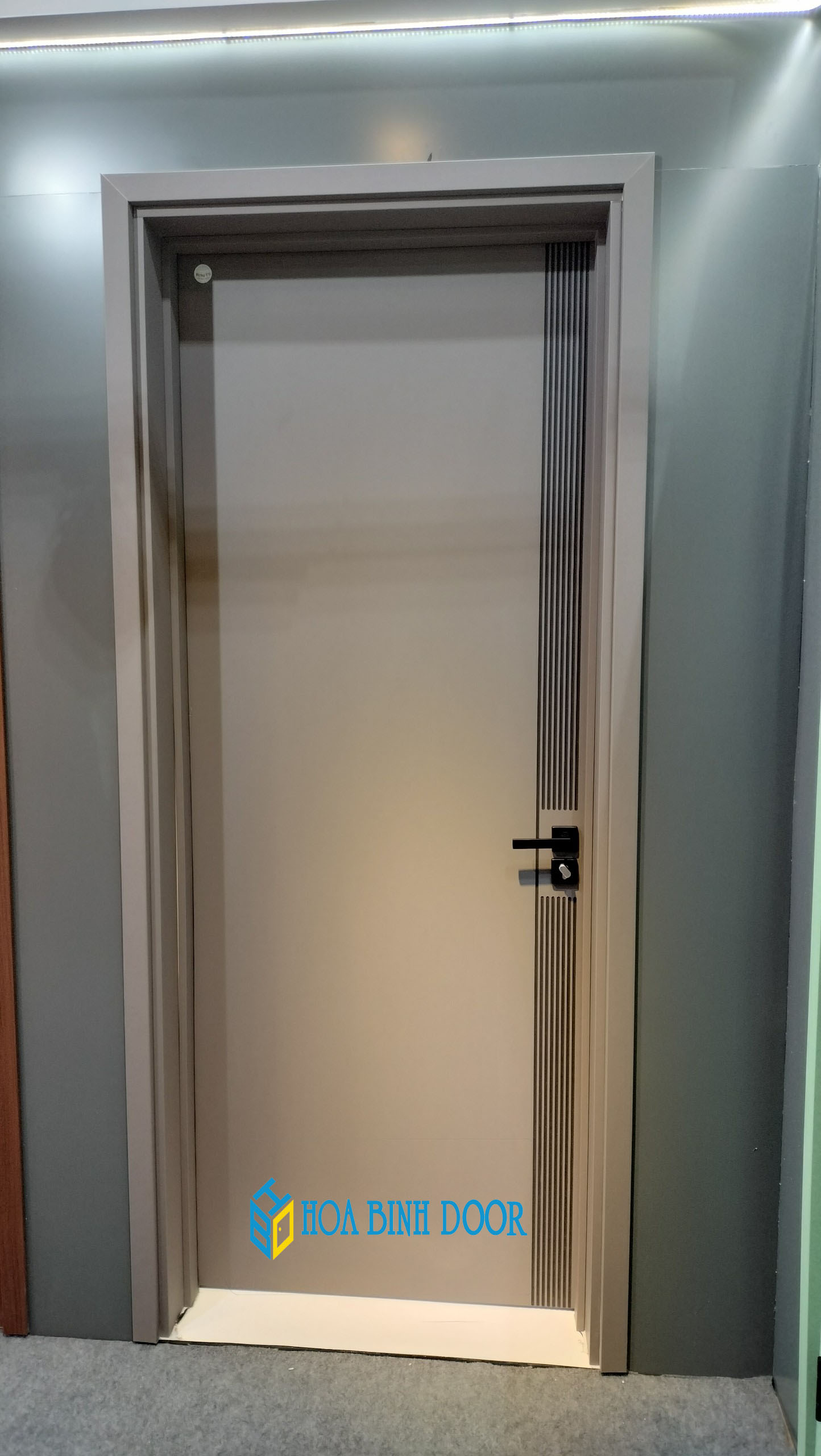 Cửa nhựa composite tại Cần Giờ | Cửa nhựa giả gỗ chỉ 2.800.000/bộ