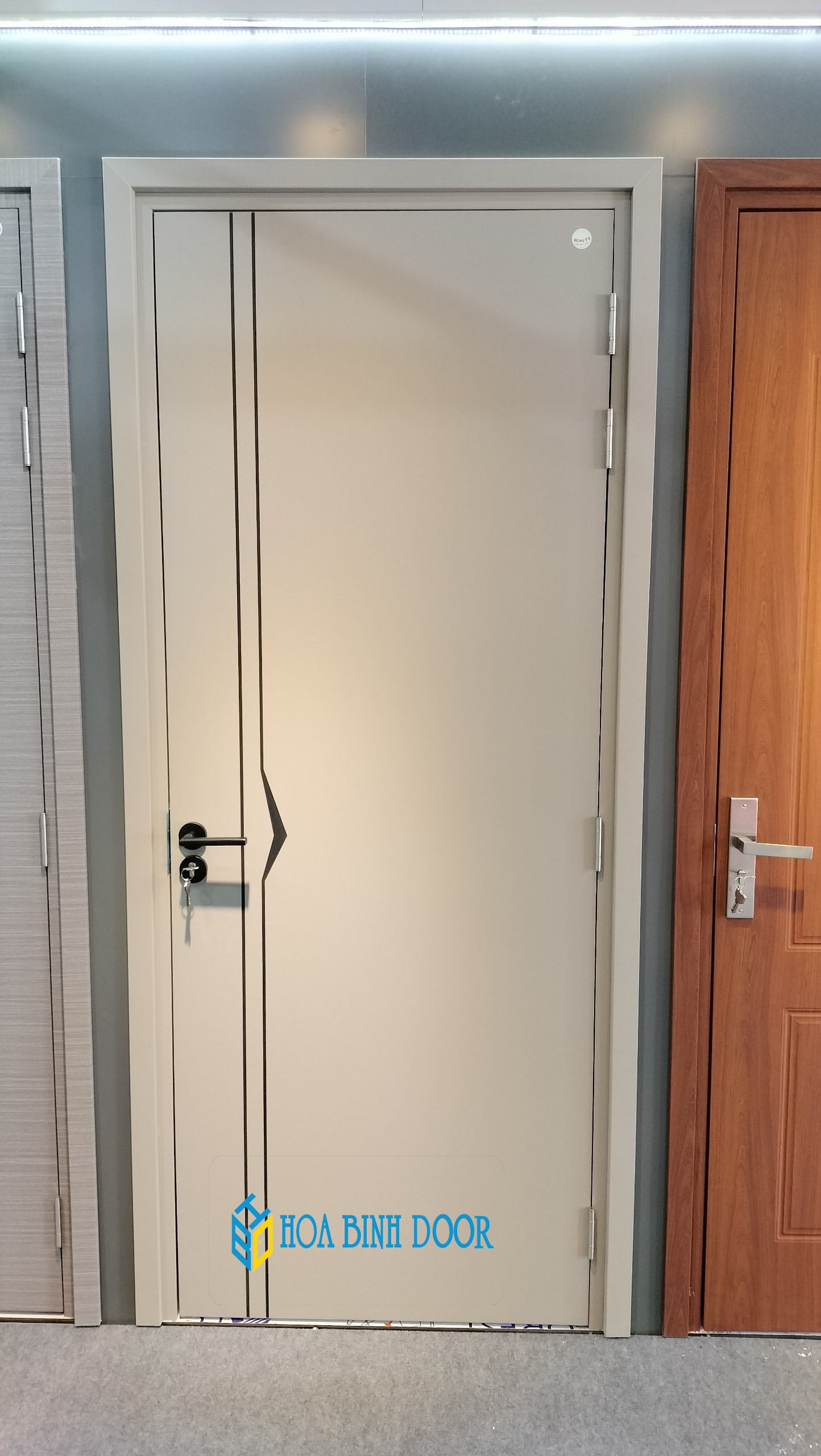 Cửa nhựa composite tại Cần Giờ | Cửa nhựa giả gỗ chỉ 2.800.000/bộ