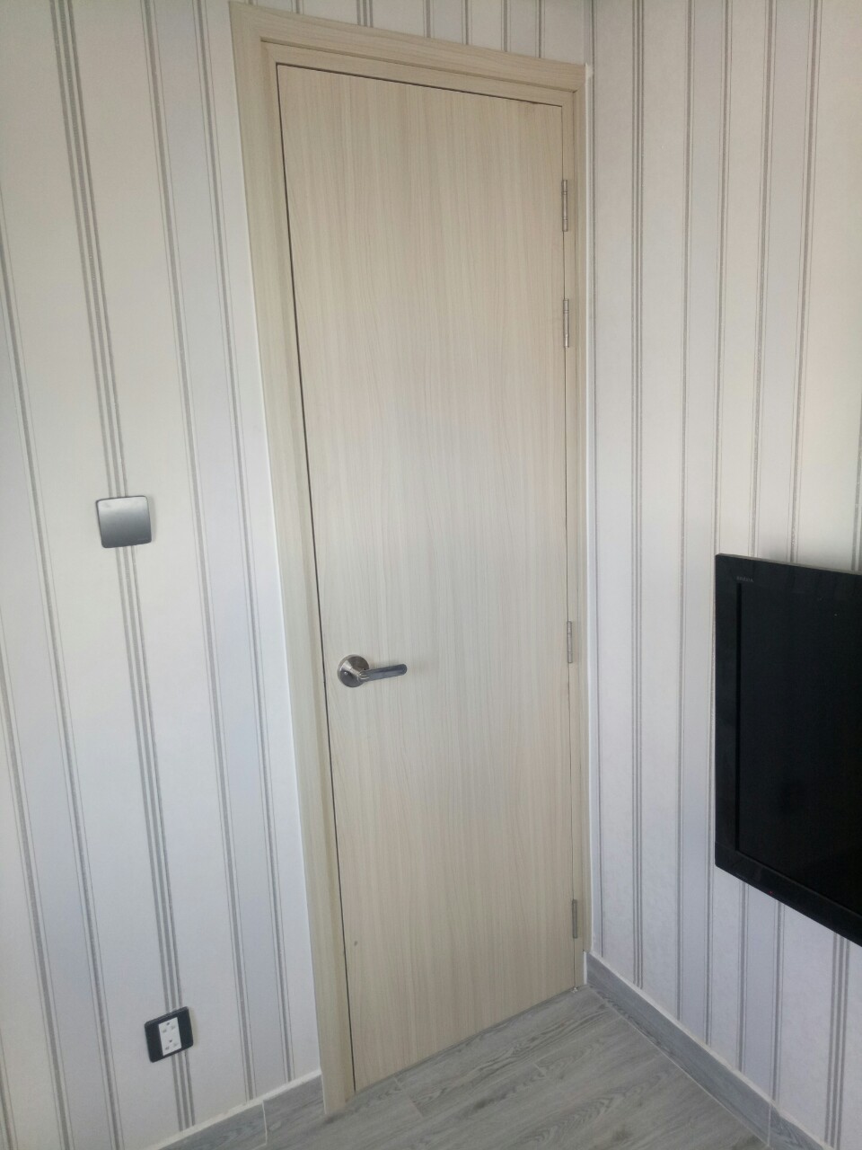 Cửa nhựa composite tại bình chánh
