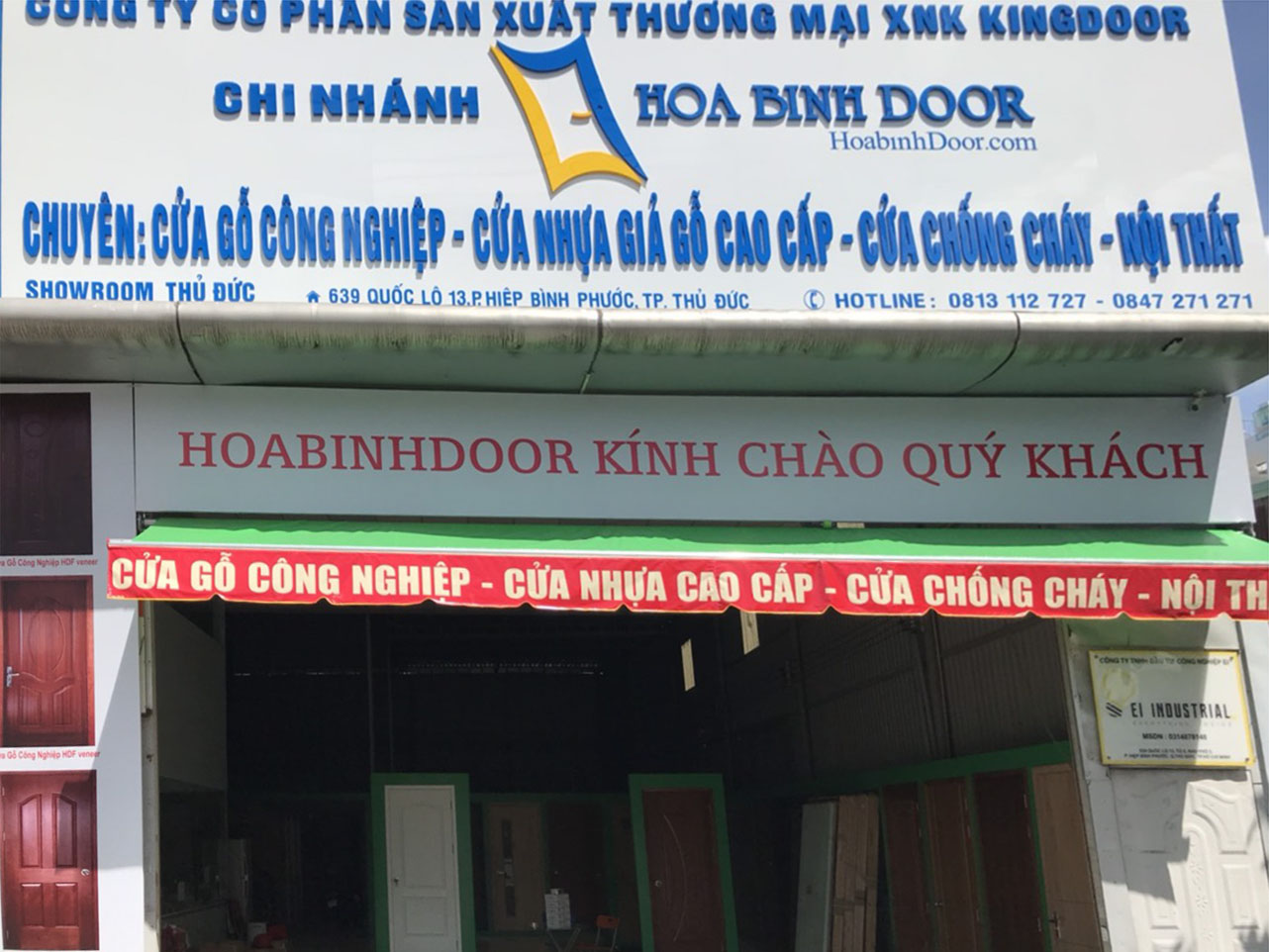 Lắp đặt cửa nhựa composite tại Tp Thủ đức