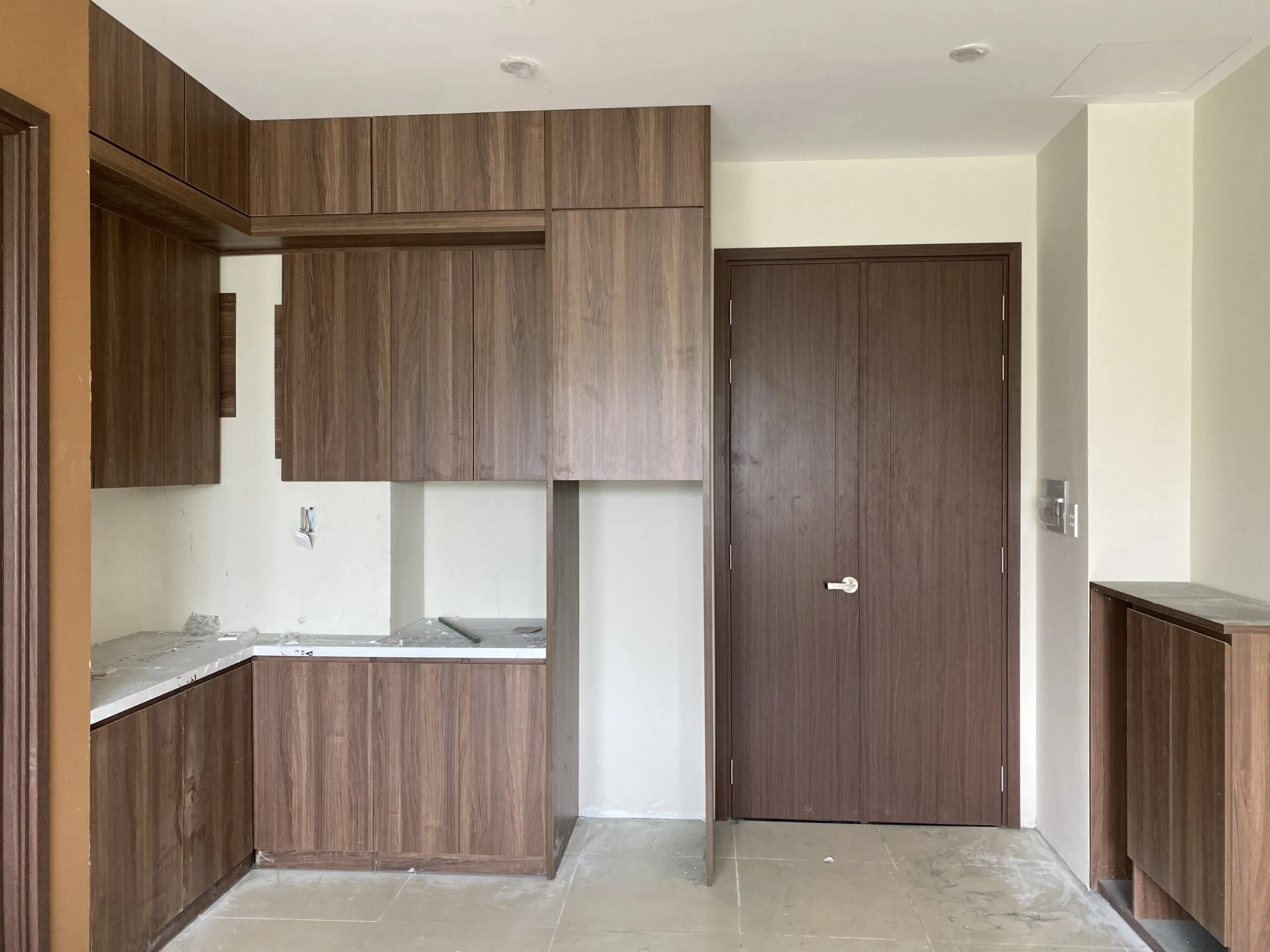 Bàn giao 45 bộ cửa nhựa composite tại quận 6