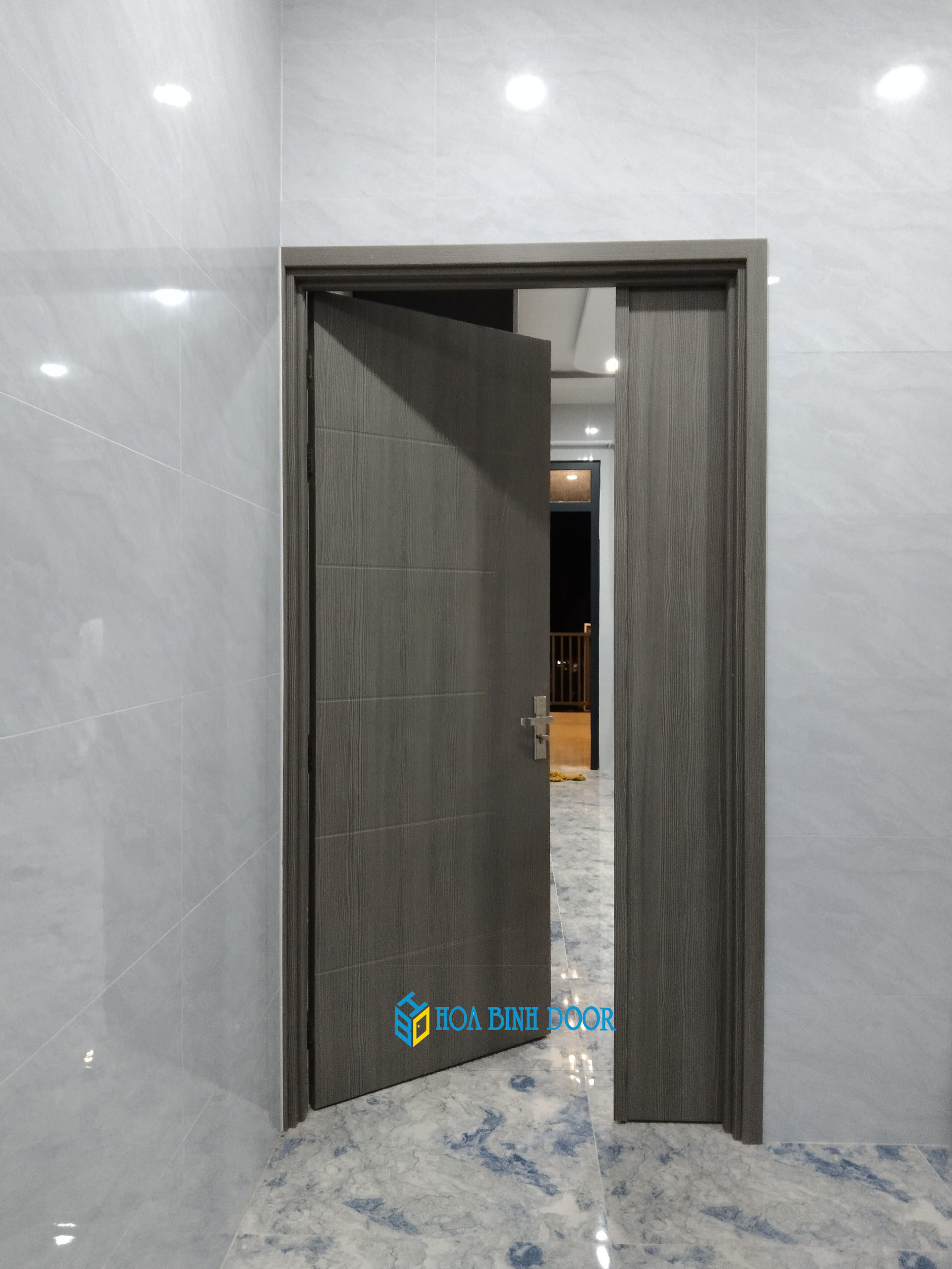 Top 20 mẫu cửa màu xám ghi