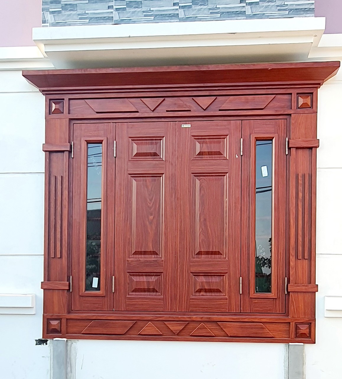 Cửa thép vân gỗ tại Hồ Chí Minh