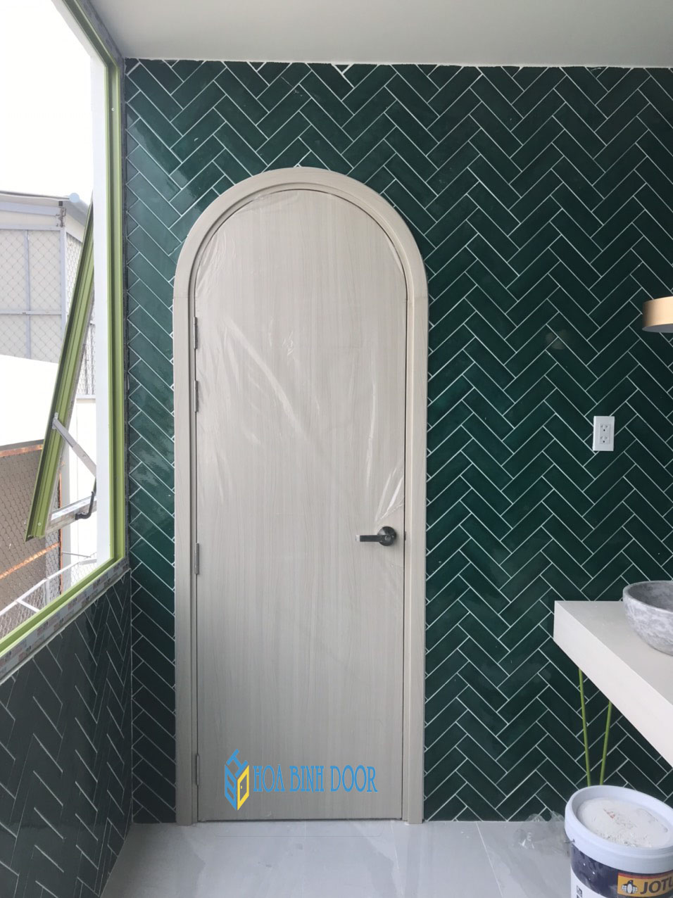 Giá cửa nhựa composite tại Bình Dương