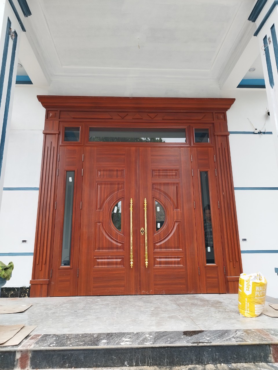 cửa thép vân gỗ tại cam ranh