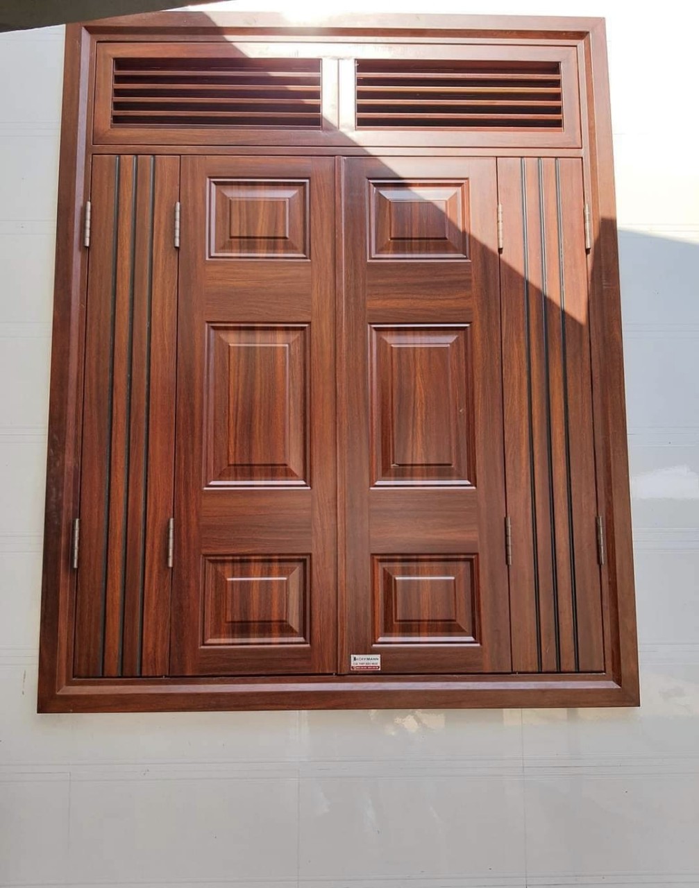 Cửa thép vân gỗ tại Bình Tân