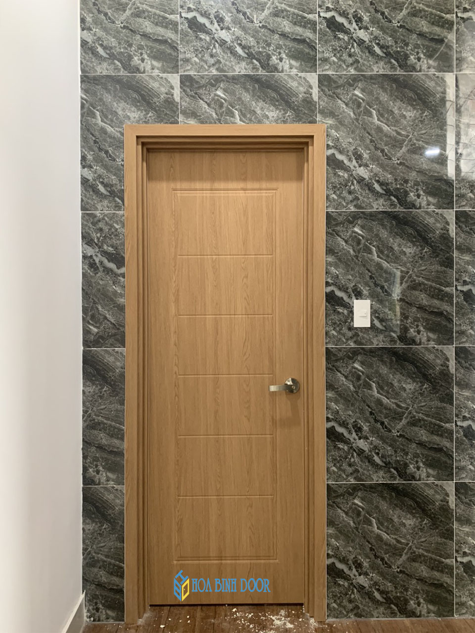 Giá cửa nhựa composite tại Bình Dương