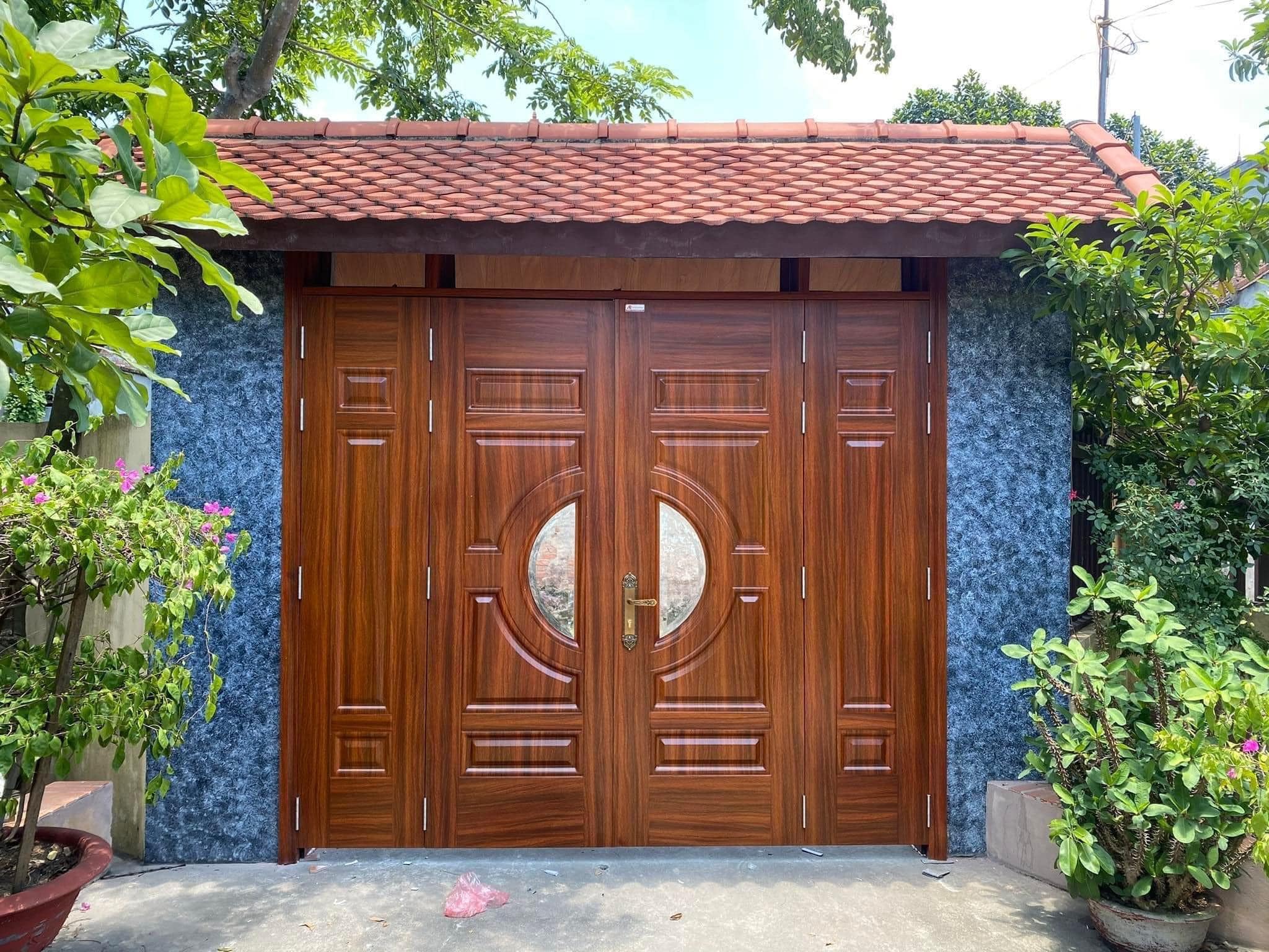 Cửa thép vân gỗ tại quận 7