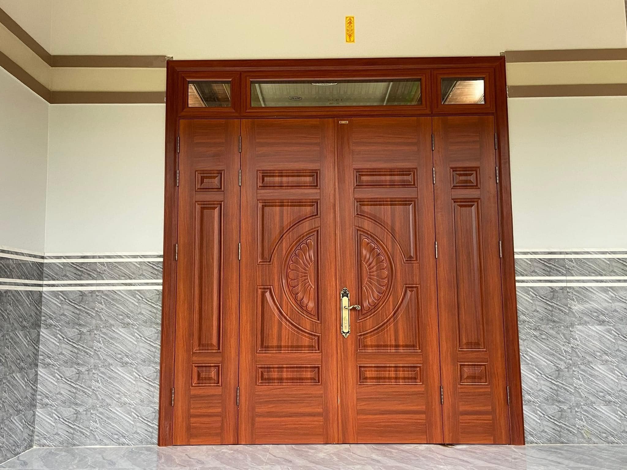 Cửa thép vân gỗ tại quận 7