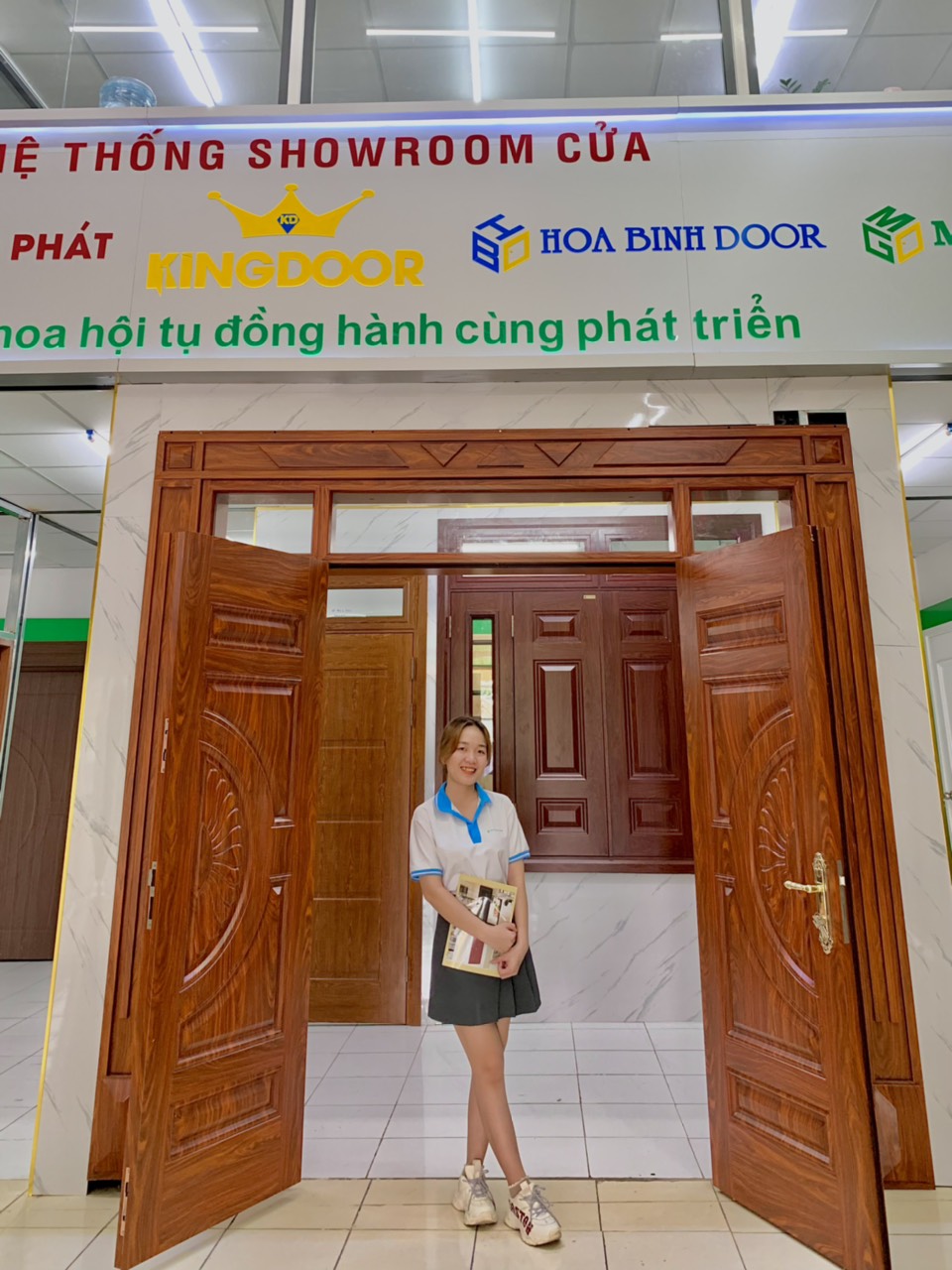 Cửa thép vân gỗ tại tân phú