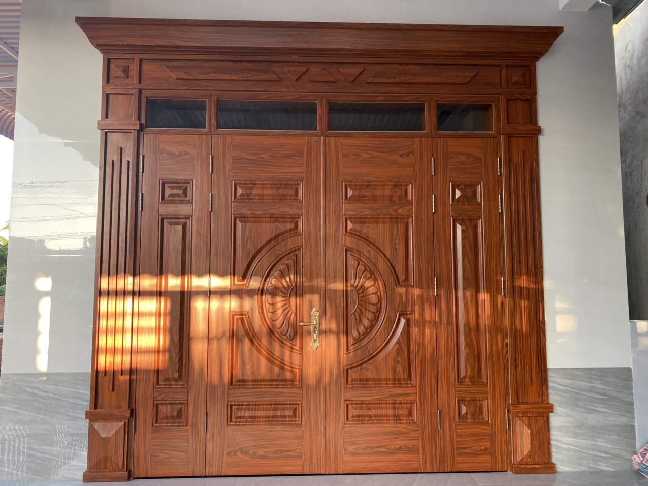 Cửa thép vân gỗ tại quận 6