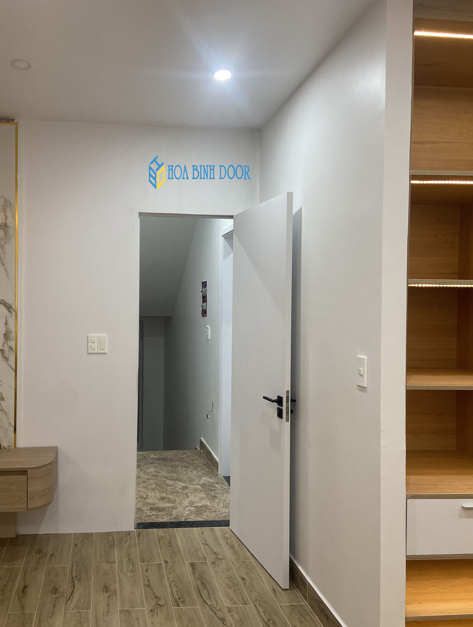 Cửa Gỗ Công Nghiệp Tại Ninh Hòa