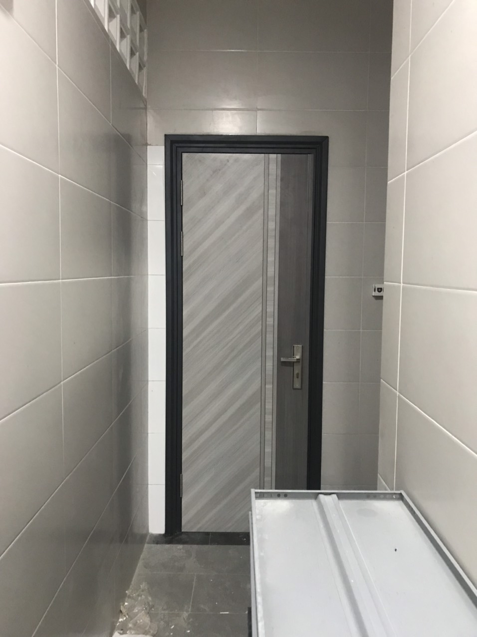 Giá cửa thép vân gỗ tại phú yên