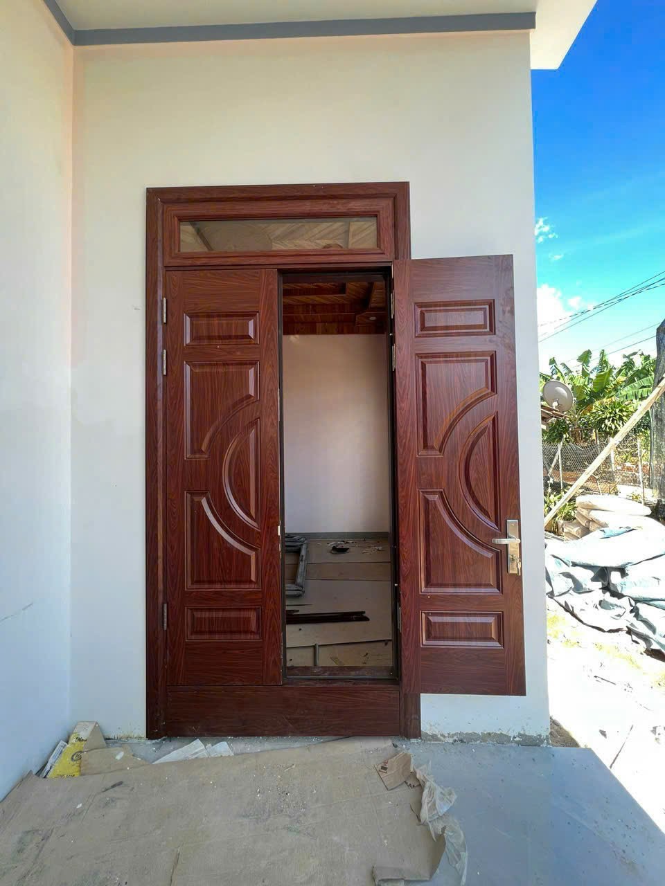 Cửa thép vân gỗ tại quận 4