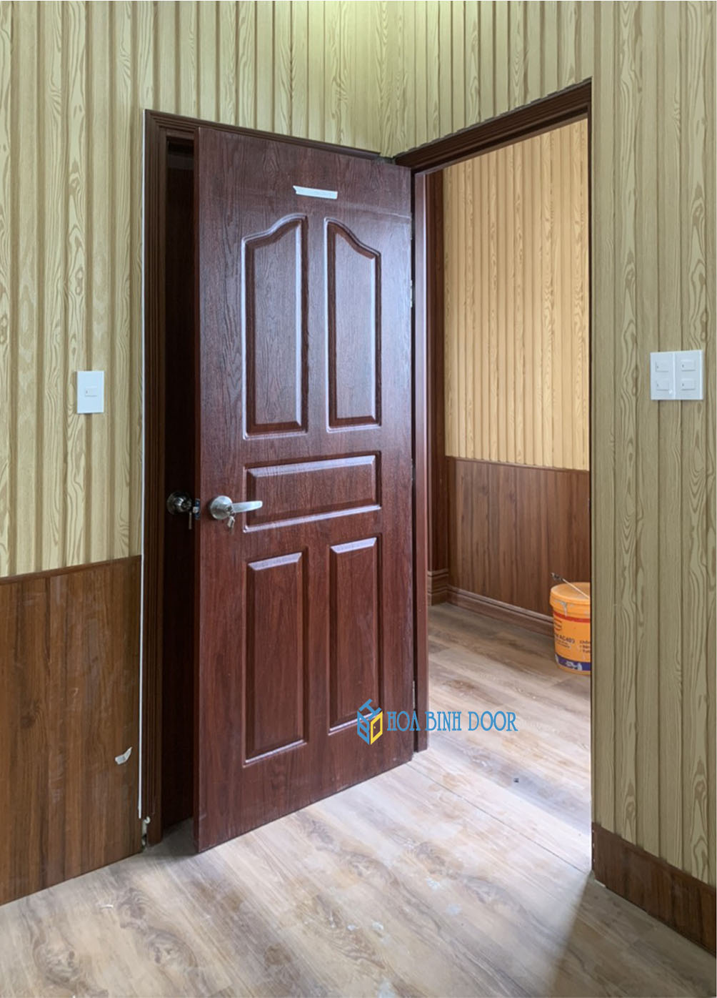 Giá Cửa Nhựa Tại Quận 8 – HCM | Hoabinhdoor
