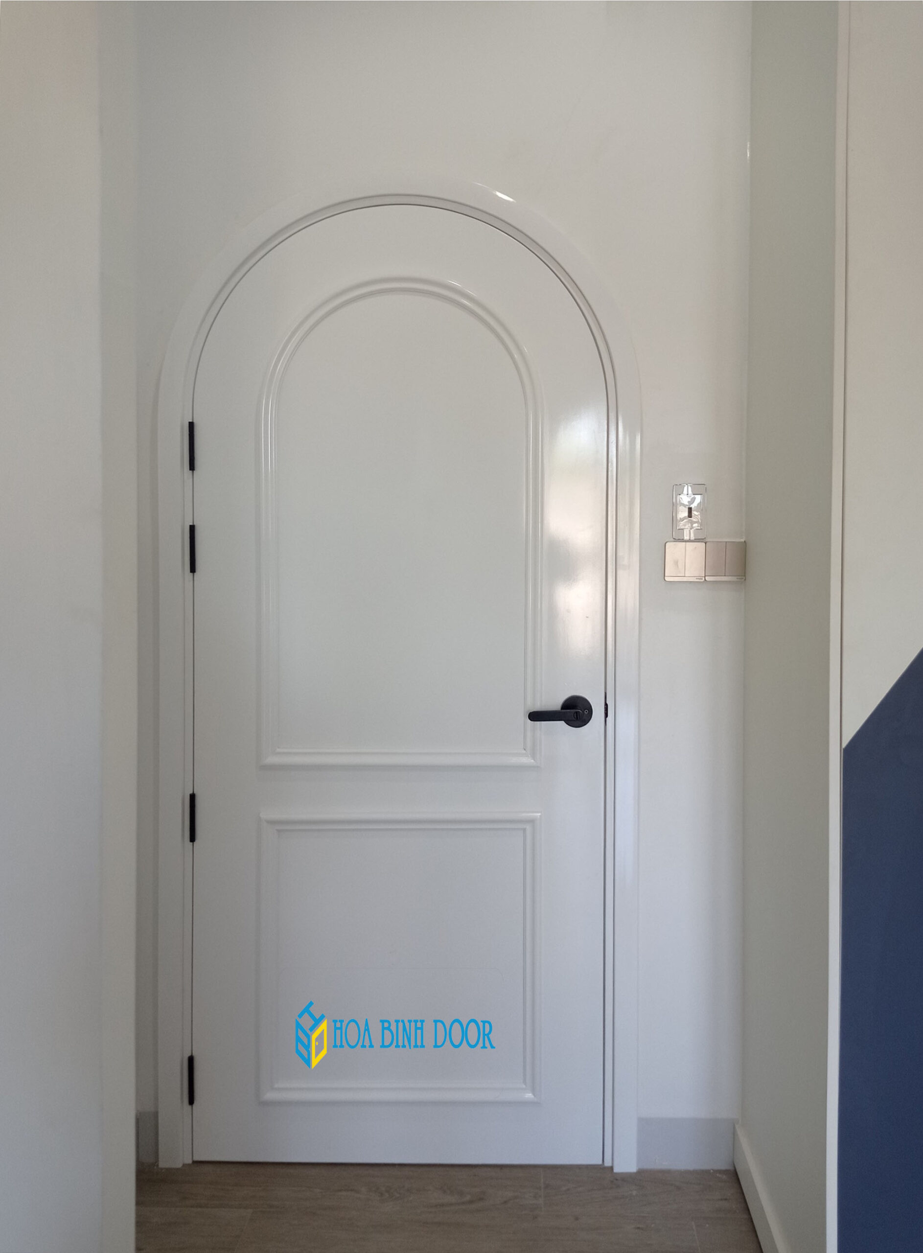 Cửa nhựa composite phào chỉ nổi Tân cổ điển | Mẫu + Giá