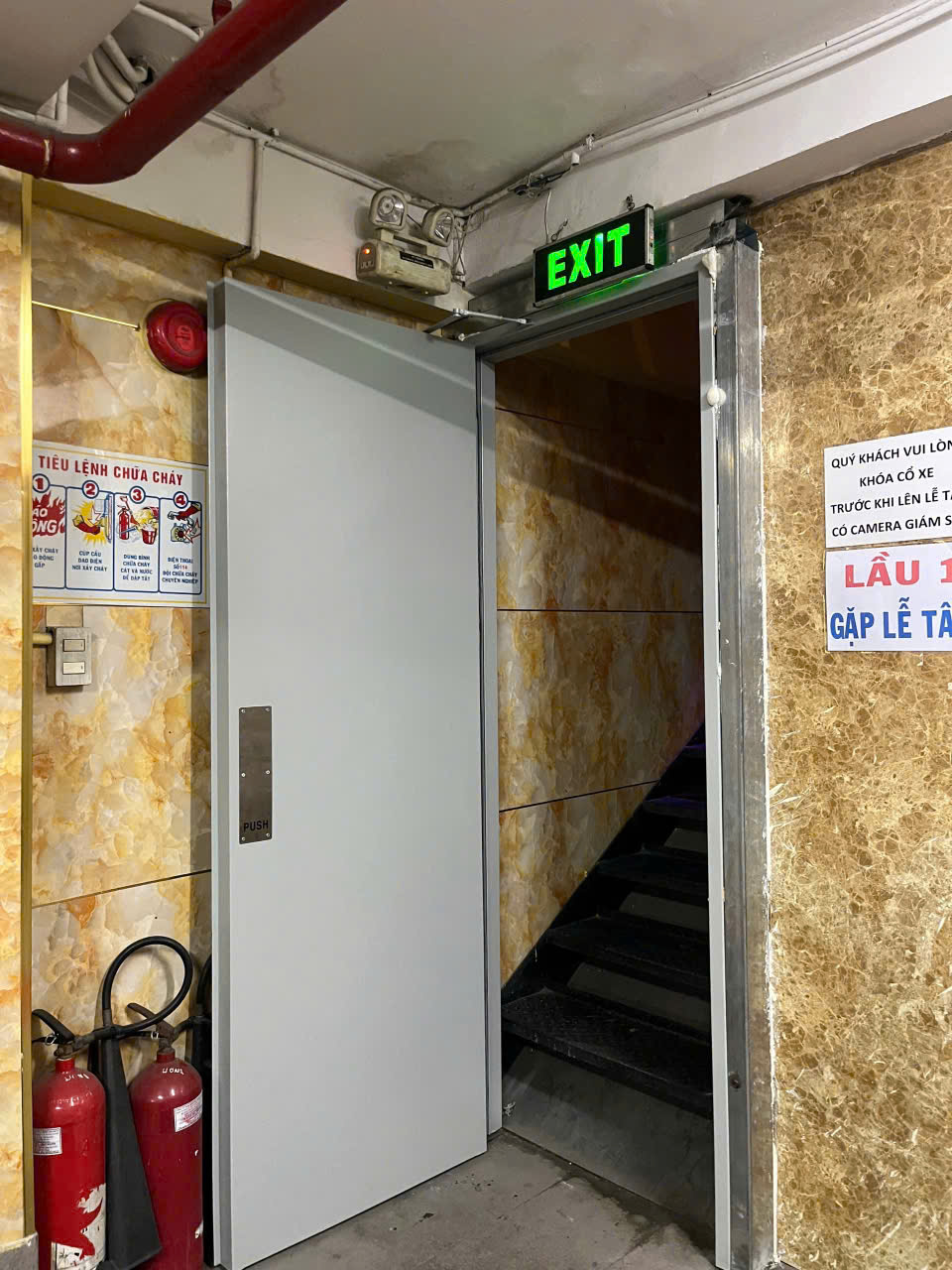 Báo giá cửa chống cháy tại Quận 4 – HCM | Đã kiểm Định PCCC