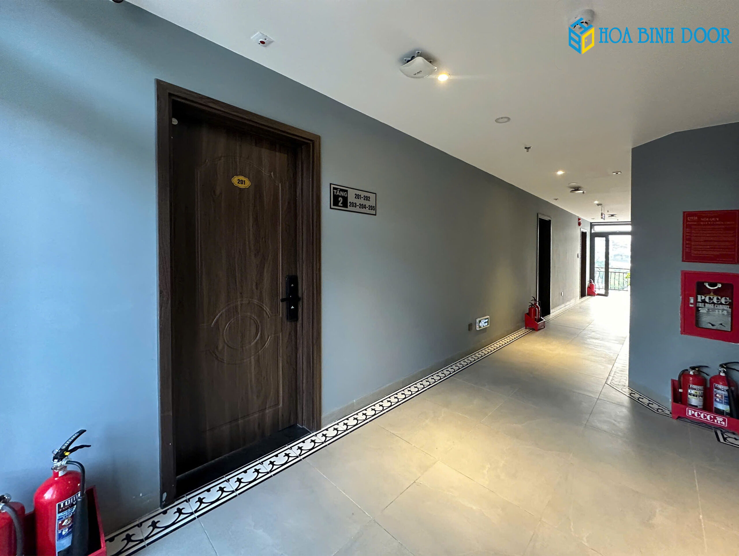 Thi công lắp đặt 62 bộ cửa nhựa compsite tại Đà Lạt | Hoabinhdoor