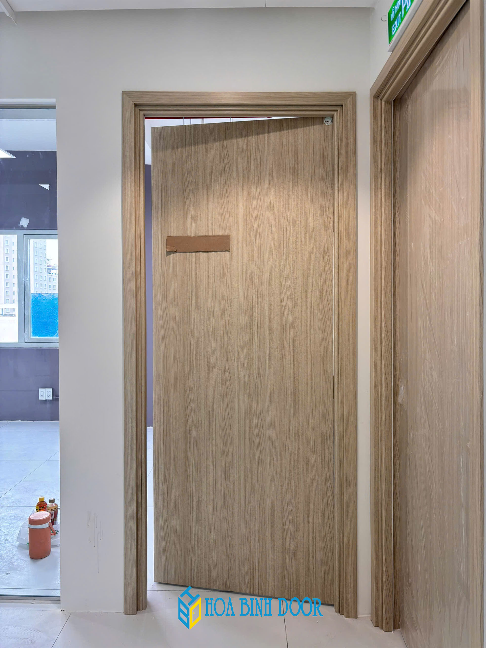 Mẫu cửa nhựa compsite cho khách sạn bền đẹp | Bảo hành 3 năm